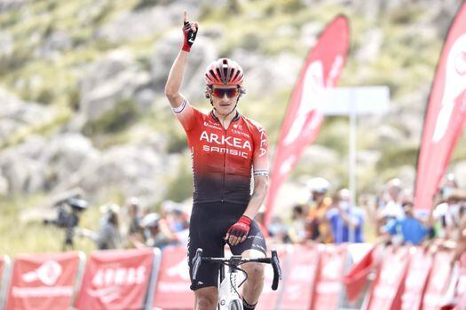 El ciclista colombiano Winner Anacona logró su primera victoria con los colores del equipo Arkea Samsic. /@PhotoGomezSport