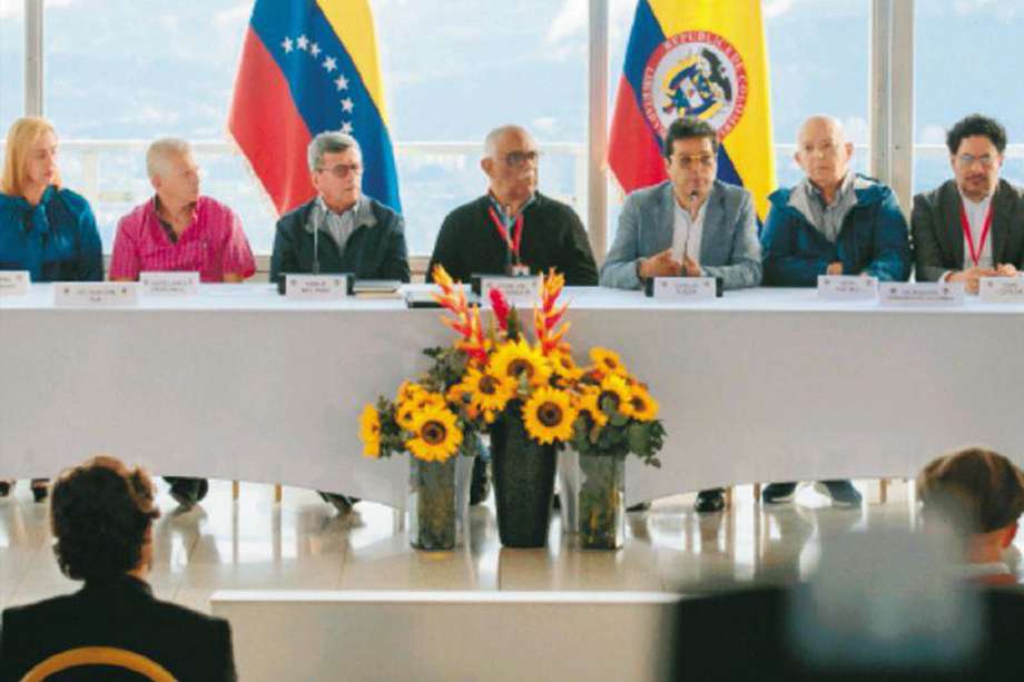 Fotografía de noviembre de 2022 del dialogo de Paz entre el gobierno de Colombia y el ELN en el hotel Humboldt ubicado en el parque nacional Waraira Repano (Avila), en Caracas (Venezuela). 