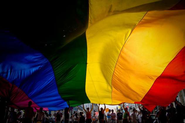 Corte europea condena a Rusia por ley que reprime "propaganda homosexual"