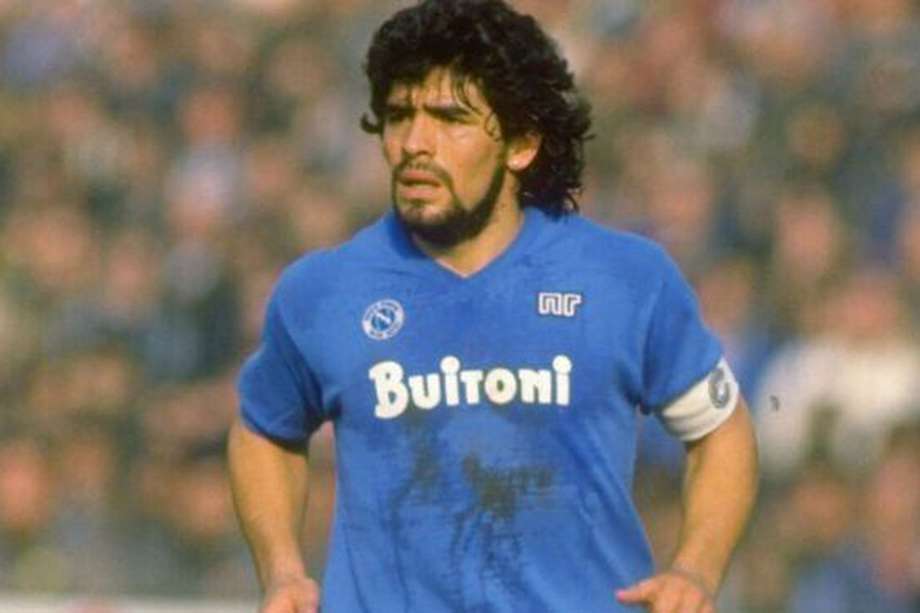 Diego Armando Maradona, futbolista legendario de Napoli y la selección de Argentina.