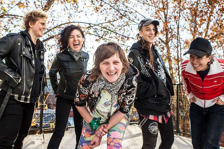 Kumbia Queers es un grupo musical argentino de punk y cumbia formado en Buenos Aires que hará parte del Rock al Parque 2022.