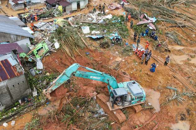 Deslizamiento de tierra en Indonesia deja, por ahora, 30 muertos