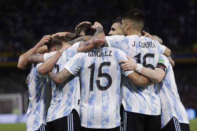Argentina, con Messi en la Bombonera, goleó a la Venezuela de Pékerman