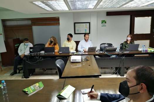Una Comisión Especial de Control e Investigación sobre la situación de la empresa Monómeros estuvo recientemente en Colombia.
