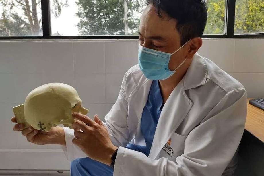 El servicio de cirugía maxilofacial emplea técnicas para aplicar implantes con tecnología 3D.