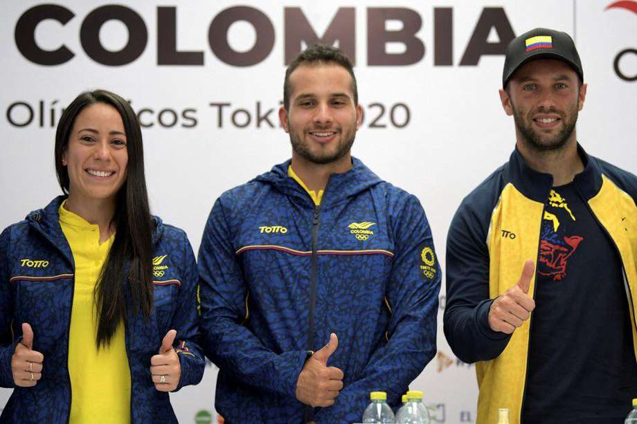 Mariana Pajón (medallista de plata), Carlos Ramírez (bronce) y Vincent Pelluard (semifinalista), colombianos que compitieron en el BMX olímpico.