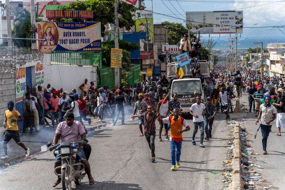 Haití es escenario de violentas protestas sociales y políticas desde hace meses.