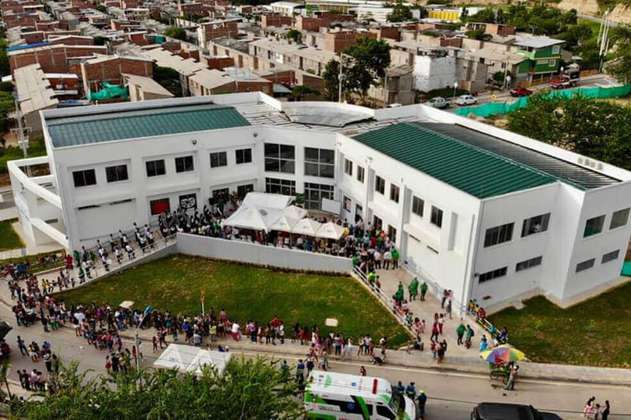 Inauguran una biblioteca en Santander… pero sin libros