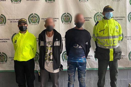 Los detenidos habría sido los encargados de transportar el cuerpo luego de que otras personas, al parecer, le quitaran la vida en el centro de Bogotá.