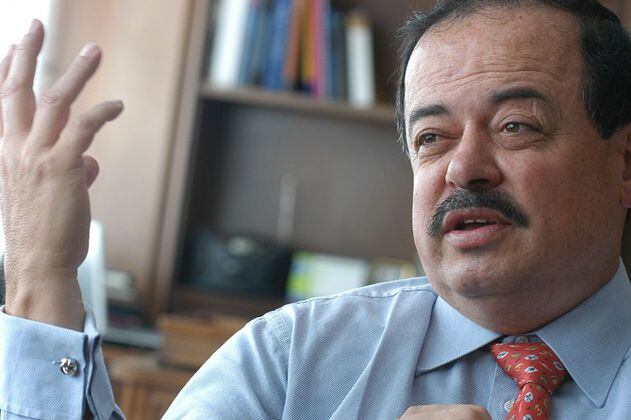 Corte Suprema pide investigar a Alberto Velásquez por cartel de la toga