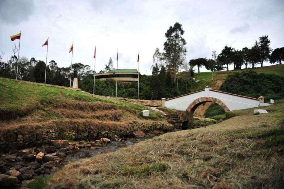 El Puente de Boyacá es uno de los atractivos turísticos del departamento. 