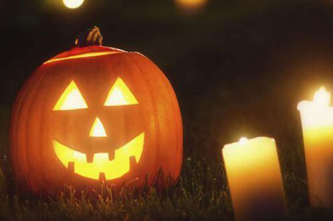 Este sábado 31 de octubre, a partir de las 7:00 p.m., se propone cantar desde las ventanas el tradicional “Triqui, triqui, Halloween” con los menores sin que salgan de sus casas.