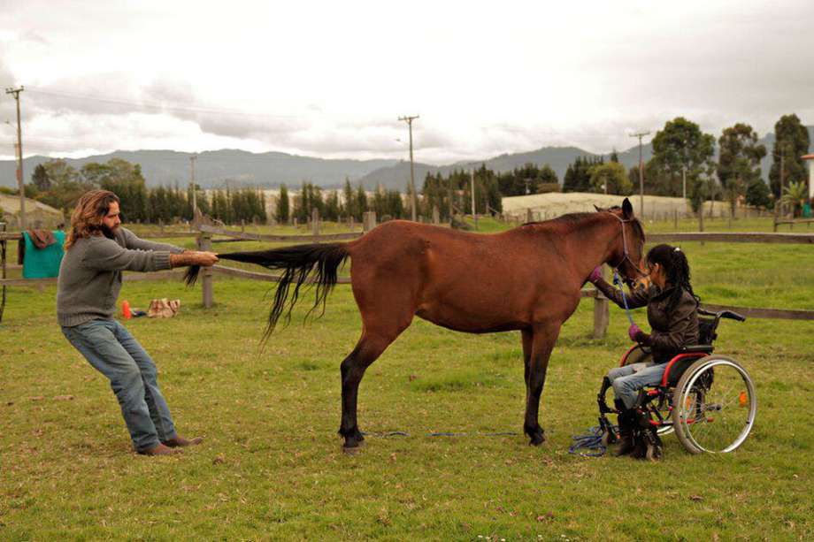 Martín Ochoteco y Sandra Molina en "Domador de caballos". / NatGeo