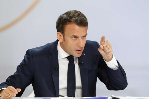 Para bajar descontento de los franceses, Macron baja impuestos y sube pensiones
