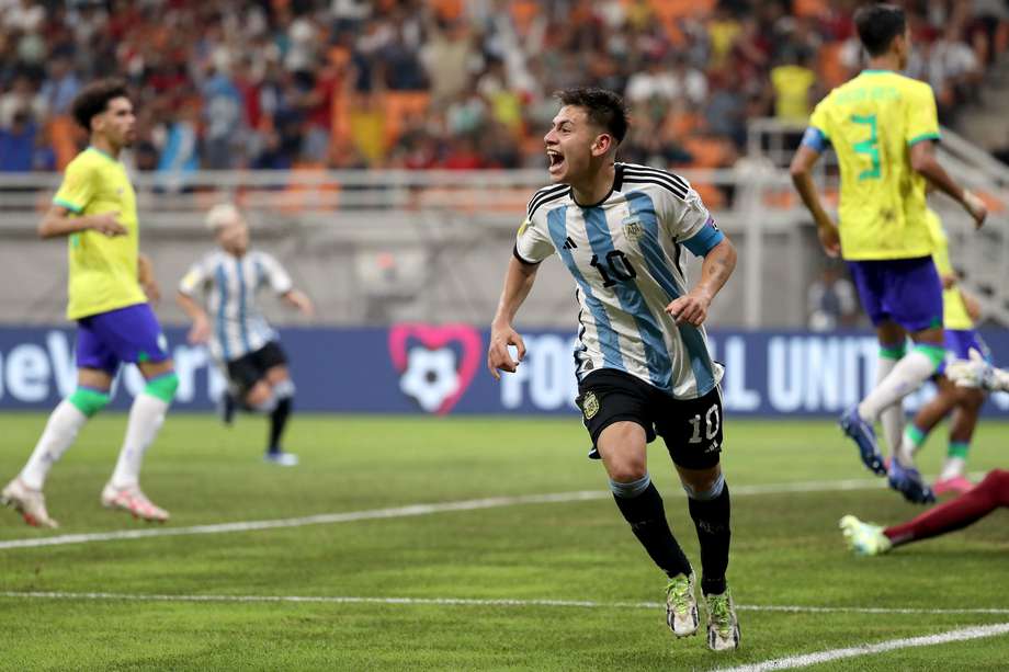 Claudio Echeverri fue la figura en el triunfo de Argentina sobre Brasil en los cuartos de final del Mundial Sub-17.