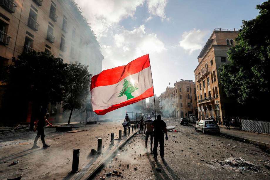 Cerca de 7.000  personas salieron a protestar este sábado en Beirut, exigen cuentas por las explosiones que destruyeron la ciudad.