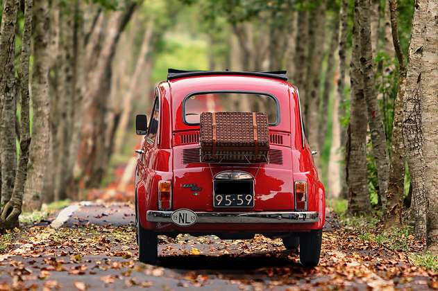 Carros antiguos: la fascinación de lo vintage y su resurgimiento en el mercado 
