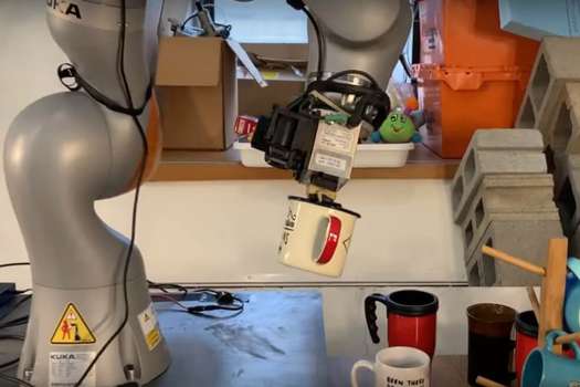 Imagen del robot creado por los investigadores del MIT. / Tomada del canal de Youtube de  MITCSAIL.