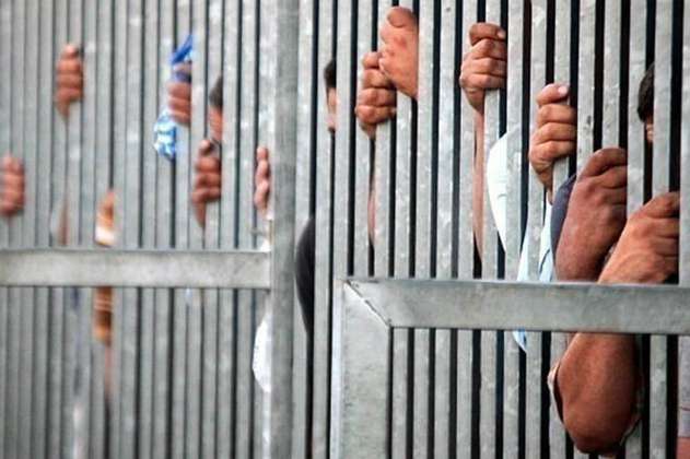Masiva fuga de presos en Venezuela: 79 internos saltaron la cerca de un penal