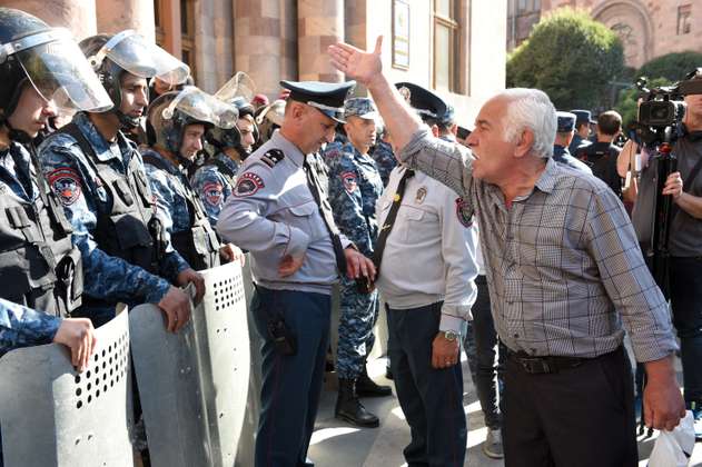 Armenia vive manifestaciones que piden la salida del primer ministro Pashinián
