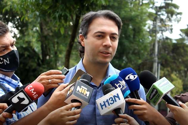 Procuraduría suspendió provisionalmente a alcaldes de Medellín e Ibagué