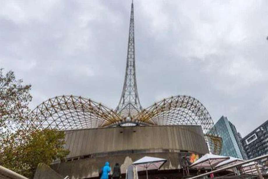 La torre se encuentra ubicada en el centro de artes de Melbourne, Australia .
