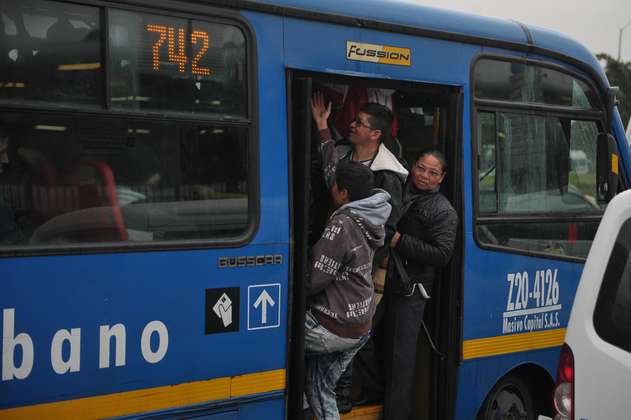 Protestas de conductores del Sitp generan retrasos en servicios de Transmilenio