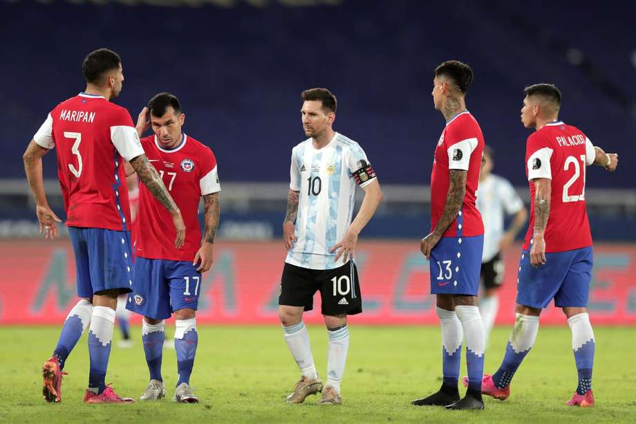 En menos de un mes, Chile y Argentina se enfrentaron dos veces y en ambas ocasiones quedaron empatados.