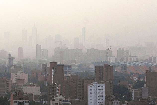 Medellín, Barcelona, Lima y otras 33 ciudades prometen mejorar la calidad del aire para 2025