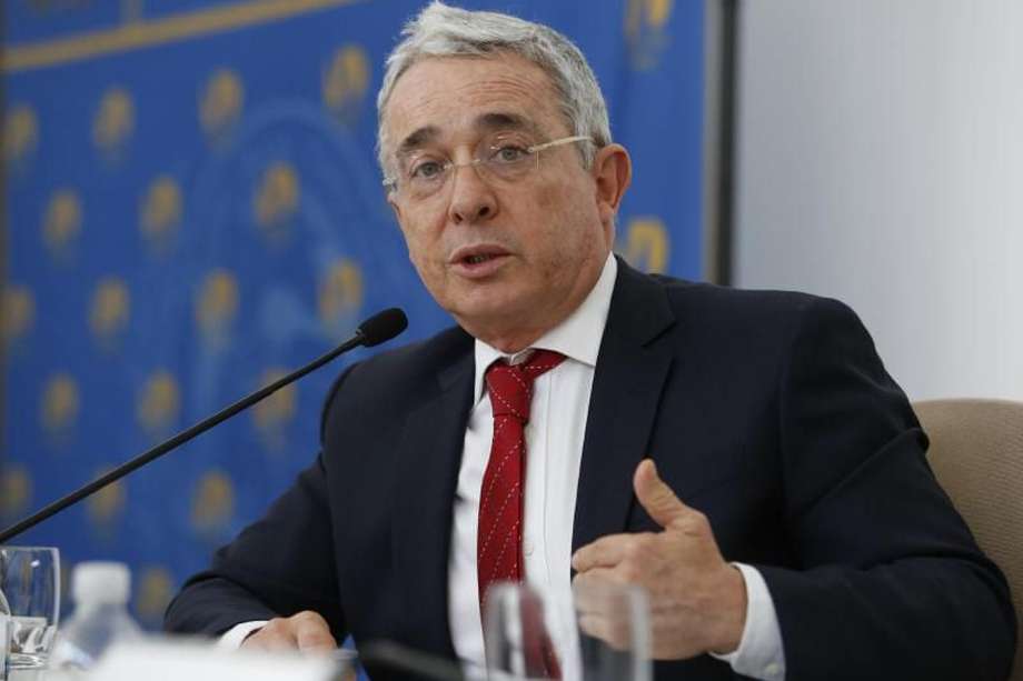 Uribe renunció al Senado y su defensa dice que este proceso debería pasar a la Fiscalía. / EFE