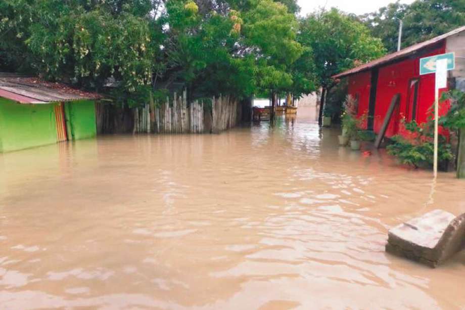 La creciente del río Cauca ha causado inundaciones en comunidades ribereñas del Valle.  / Unidad de Gestión del Riesgo de Cali