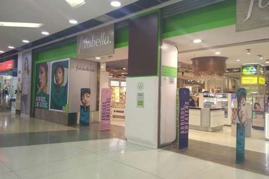Falabella tiene 26 tiendas físicas en Colombia, que están distribuidas en 10 ciudades del país. 