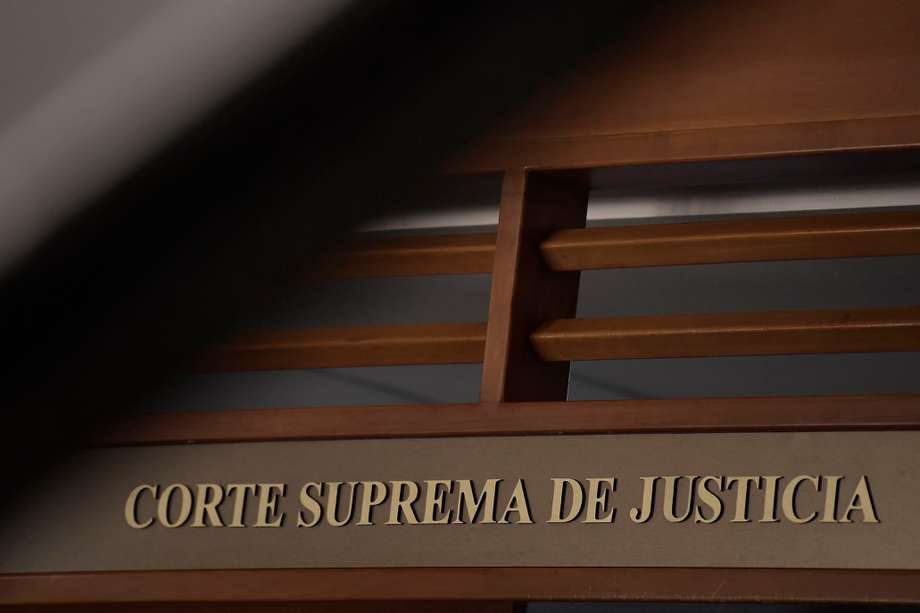 Policías en la Corte Suprema de Justicia