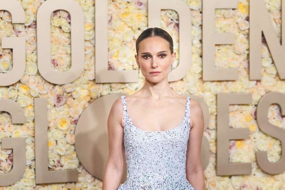 Beverly Hills (United States), 08/01/2024.- US actor Natalie Portman arrives for the 81st annual Golden Globe Awards ceremony at the Beverly Hilton Hotel in Beverly Hills, California, USA, 07 January 2024. Artists in various film and television categories are awarded Golden Globes by the Hollywood Foreign Press Association. EFE/EPA/ALLISON DINNER
