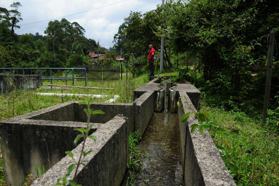 Acueducto de La Salada, parte baja del municipio de Caldas (Antioquia). En este proyecto se invirtieron $294,6 millones y está actualmente suspendido.  / Nelsón Sierra. 