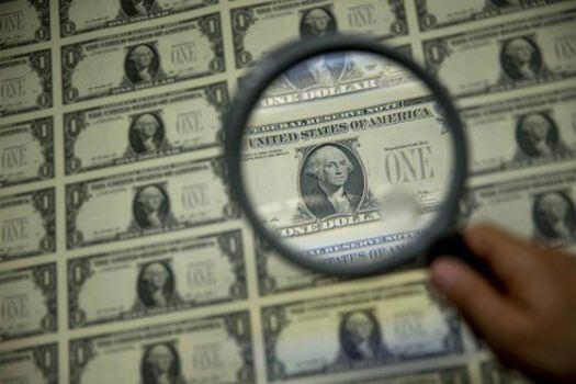 El dólar abrió rondando los $3.000. /Archivo
