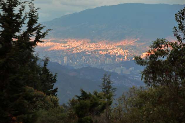 Ataque sicarial dejó a un hombre muerto y dos personas heridas en Medellín