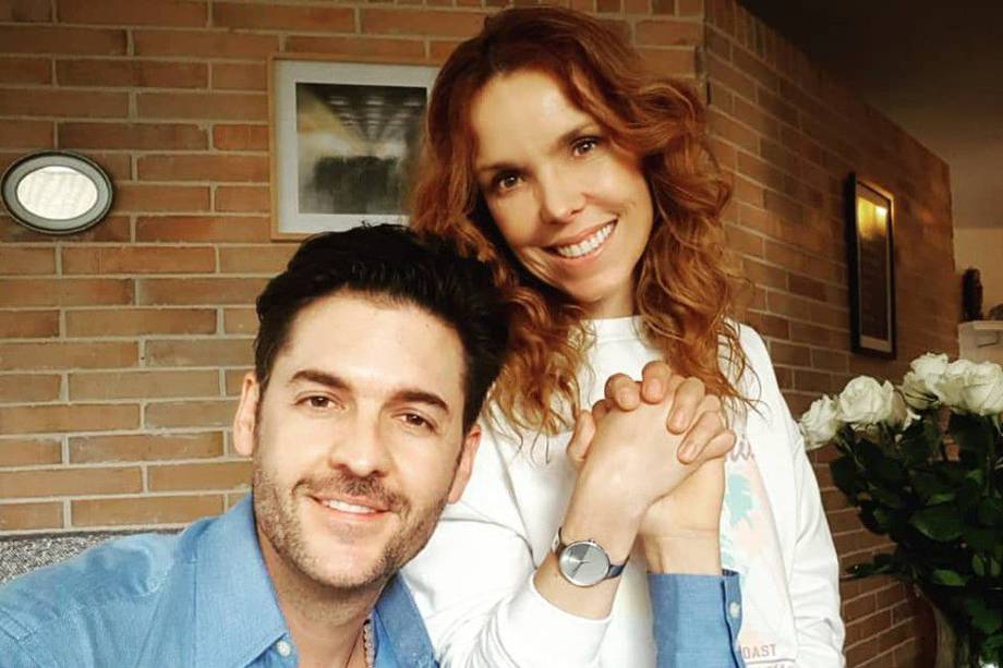 La actriz Adriana Romero se refirió a los rumores de una supuesta separación de su esposo Rodrigo Candamil, después de 20 años de matrimonio.