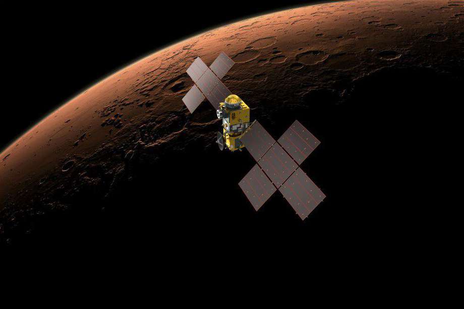 Impresión artística del Earth Return Orbiter de la ESA en órbita sobre Marte.