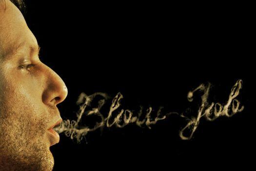 Blow Job es el nombre de su más reciente exposición de Fernando de la Rocque.