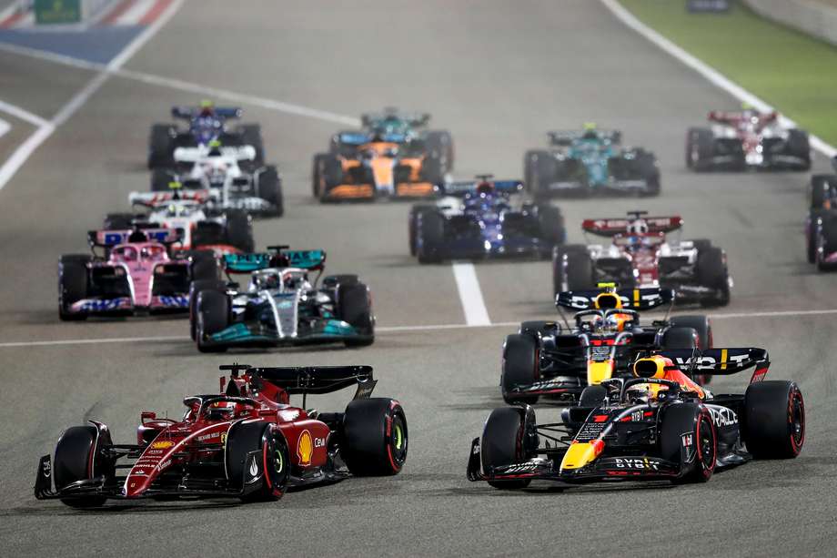 Cabe esperarse pues un nuevo duelo entre Leclerc y Verstappen en España, mientras, al acecho, están sus compañeros Sergio Pérez en Red Bull y el español de Ferrari Carlos Sainz Jr - que intentará lograr su primera victoria en la F1 en su casa.
