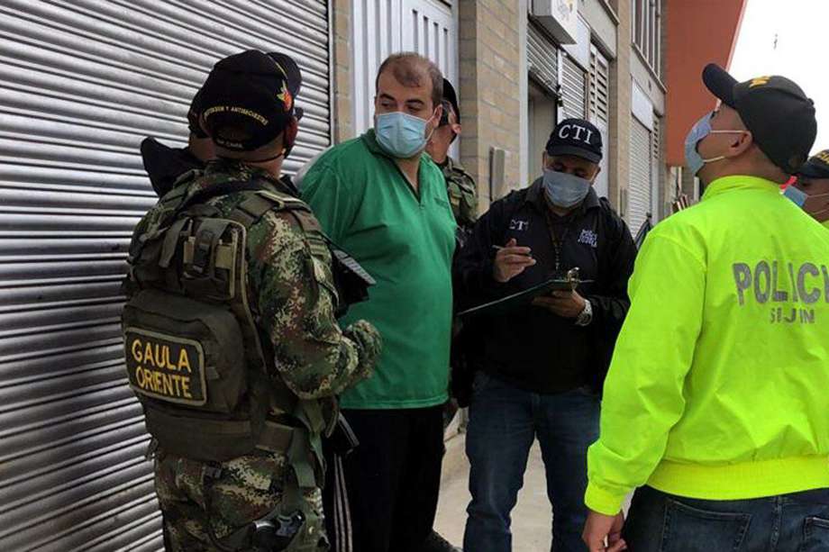 Fotografía cedida por la Policía de Colombia que muestra a Diego Armando Cadavid durante su detención en Rionegro, Antioquía.