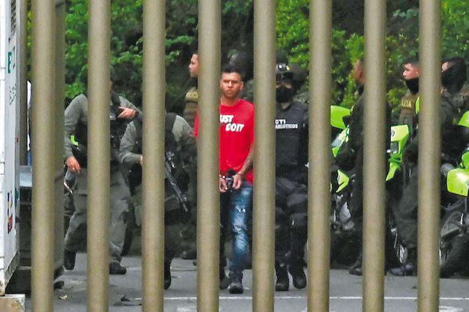 Los capturados fueron transportados a la primera audiencia en medio de un robusto esquema de seguridad. / Joaquín Sarmiento - AFP