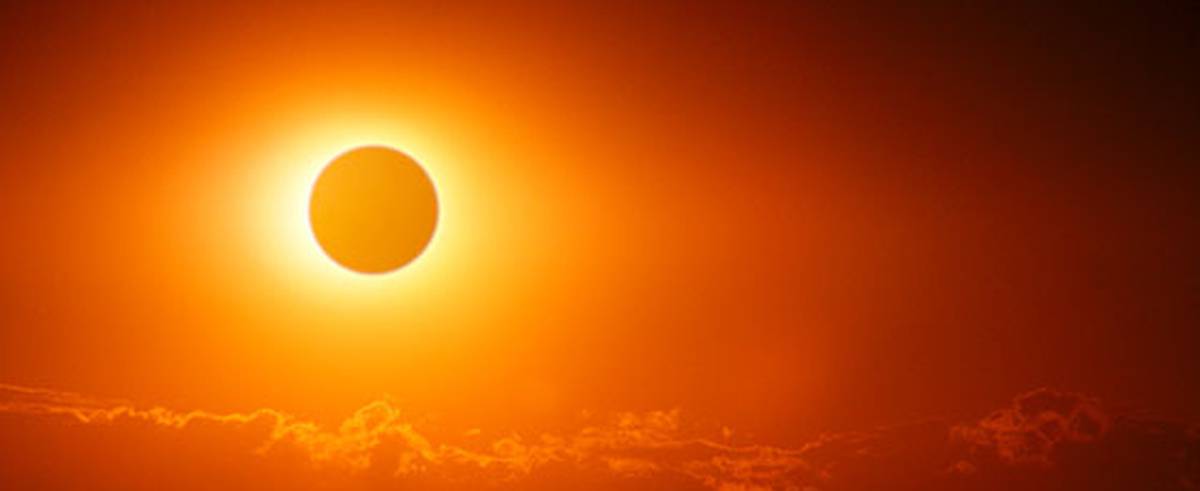 Este 29 de abril hay eclipse solar ¿es tan especial como la luna roja?
