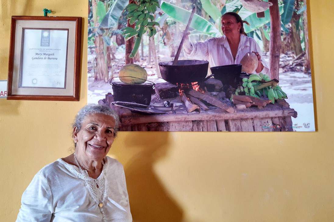 Mery Gándara aprendió desde su infancia todos los secretos de la cocina tradicional momposina. Ahora, desde su restaurante  El comedor costeño, continúa deleitando los paladares de los viajeros.