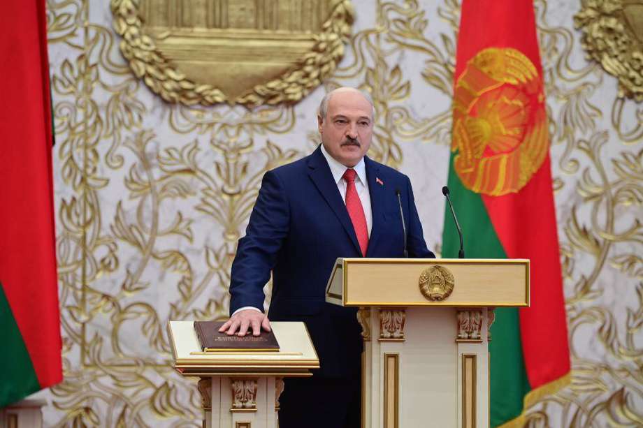 La ceremonia de juramento de Lukashenko se hizo en su momento sin previo aviso.
