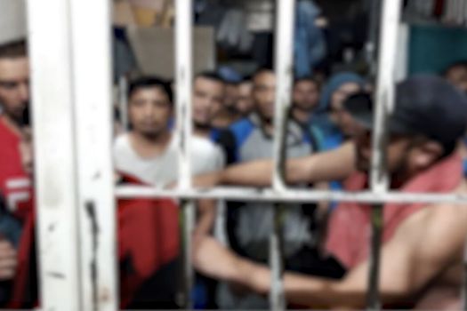 Siete de los 27 sujetos que se escaparon siguen prófugos y son buscados por las autoridades.