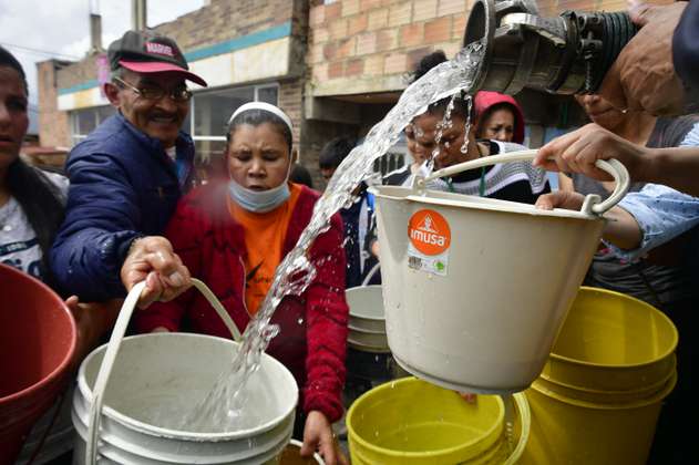 “El agua es potable y segura para su consumo”: Distrito responde al presidente Petro