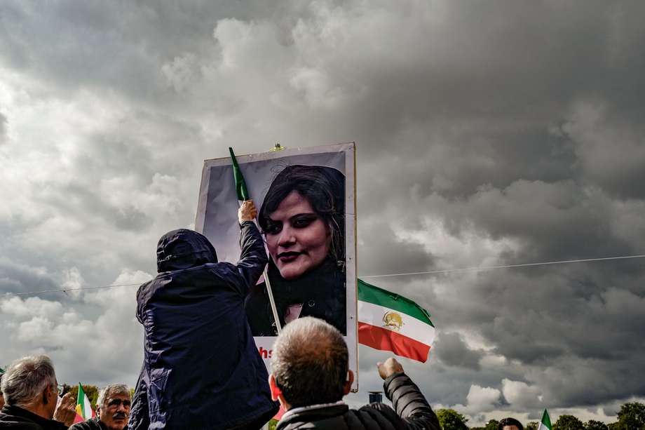 Protestas por la muerte de Mahsa Amini en Alemania. 