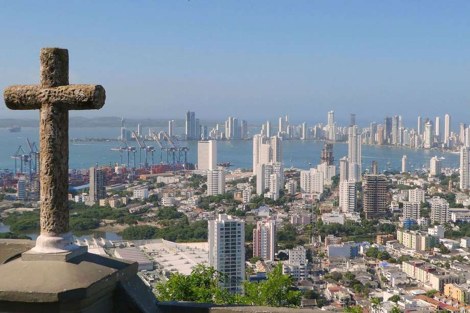“Nos criminalizan como si fuéramos invasores”: habitante de edificio en riesgo de desplome en Cartagena